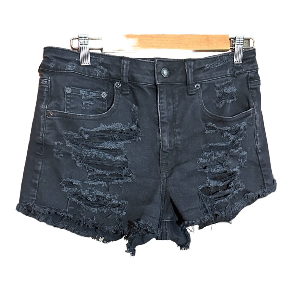 AMERICAN EAGLE vintage hi-rise festival black distressed jean shorts